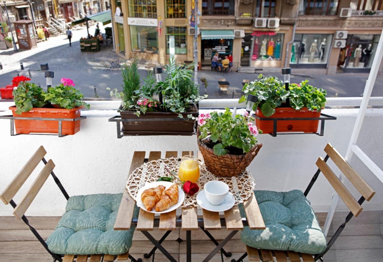 Traditional Romanian Apartments Bucureşti Exterior foto